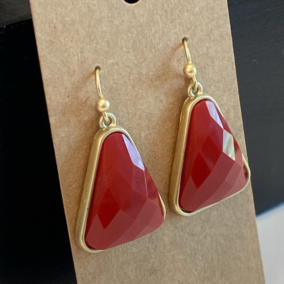 008-Triangular Design Earrings - Picture 2 of 3